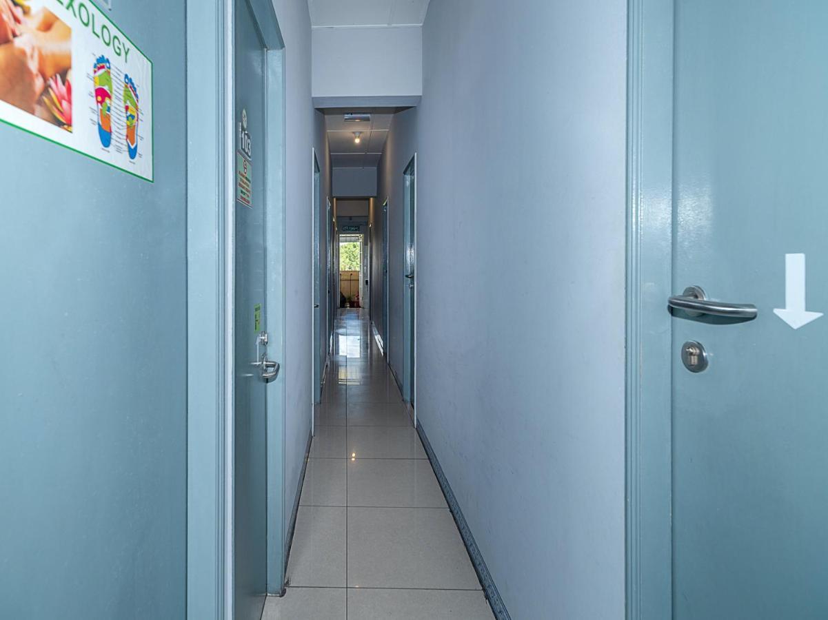 SPOT ON 90042 One Plaza Eco Hotel Keningau Exterior foto
